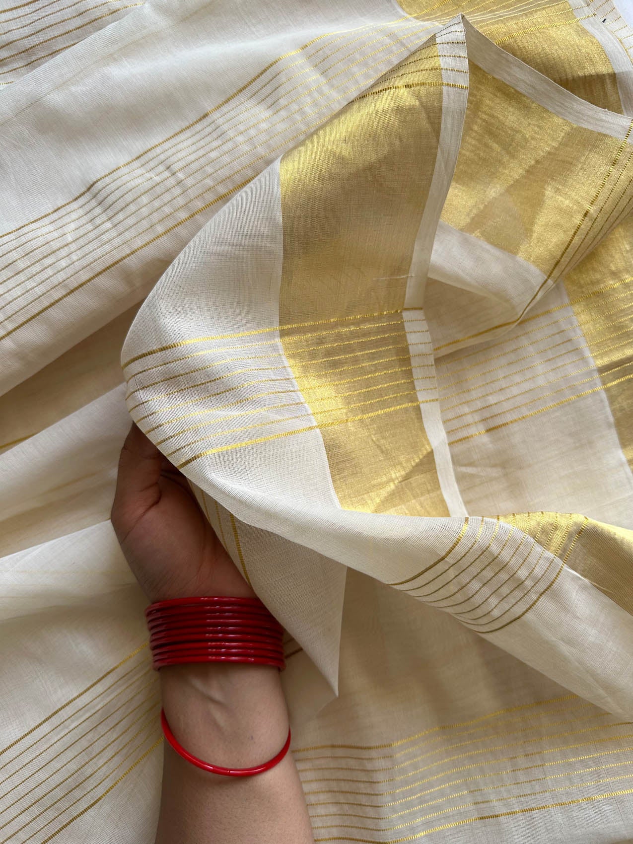 Meera Handwoven Cotton Kasavu Saree